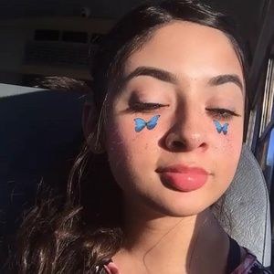 Meet your Posher, Aliza n